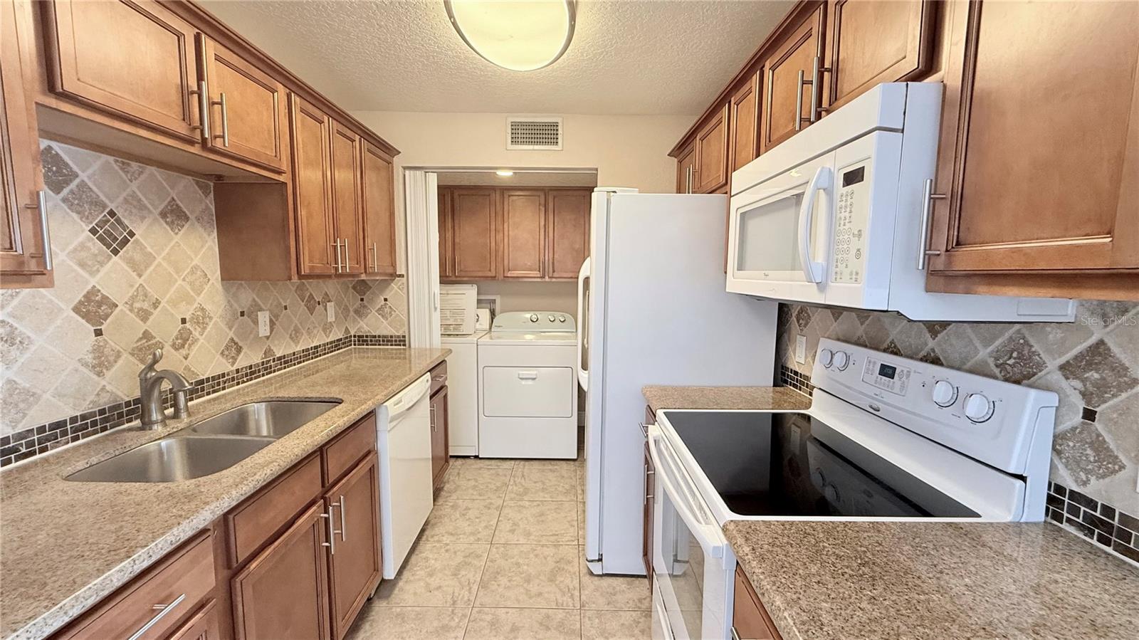 524 Orange Unit 11, Altamonte Springs, FL 32701