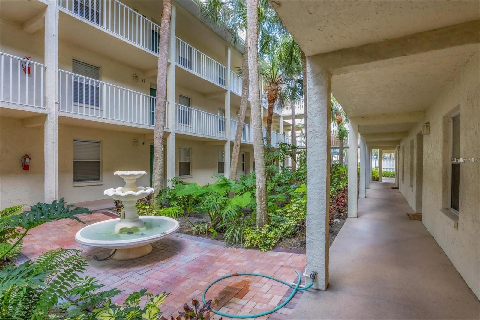 7294 Cloister Unit 9, Sarasota, FL 34231