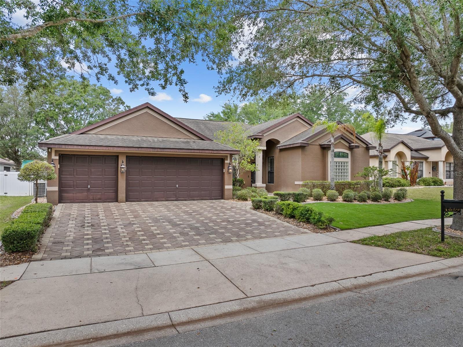 1059 Natural Oaks, Orange City, FL 32763