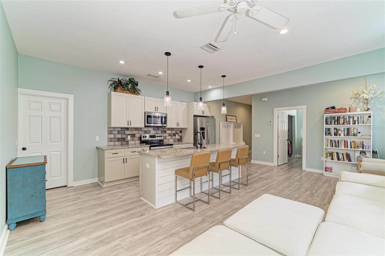 1609 17th, Bradenton, FL 34205