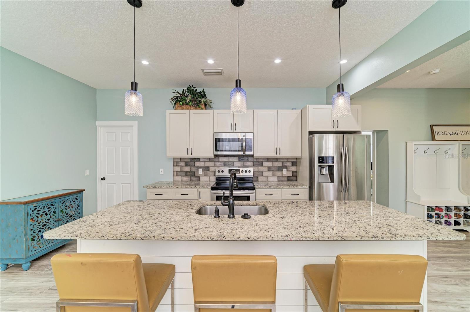 1609 17th, Bradenton, FL 34205