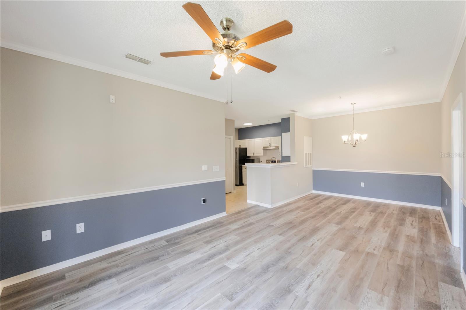 18001 Richmond Place Unit 1010, Tampa, FL 33647