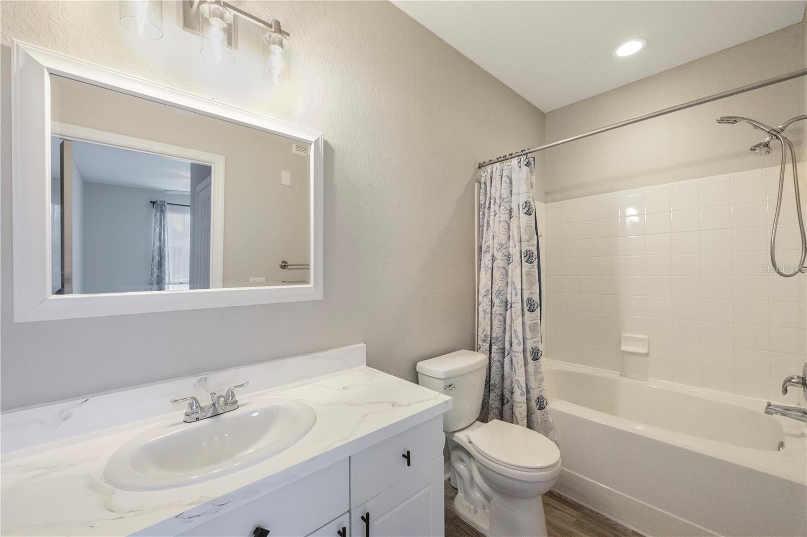 18001 Richmond Place Unit 1010, Tampa, FL 33647