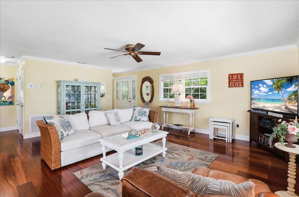 2811 Gulf, Holmes Beach, FL 34217