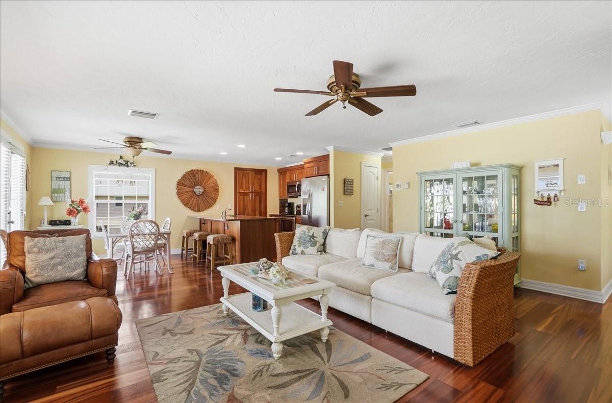 2811 Gulf, Holmes Beach, FL 34217