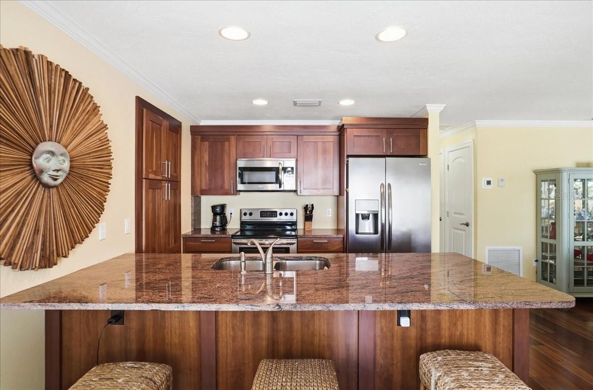 2811 Gulf, Holmes Beach, FL 34217