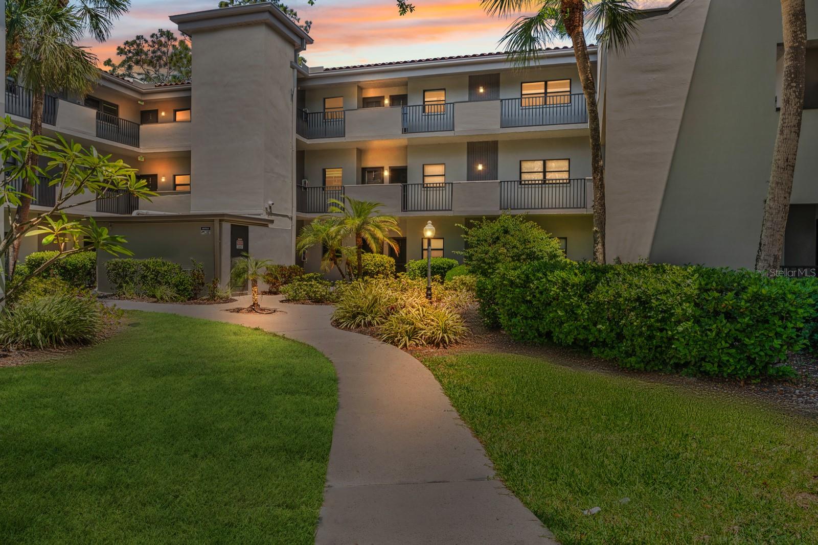 2650 Countryside Unit B307, Clearwater, FL 33761