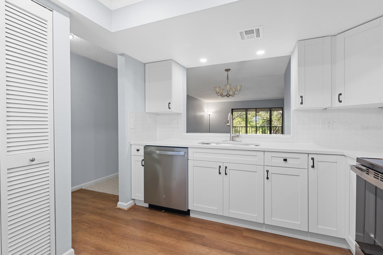 2650 Countryside Unit B307, Clearwater, FL 33761