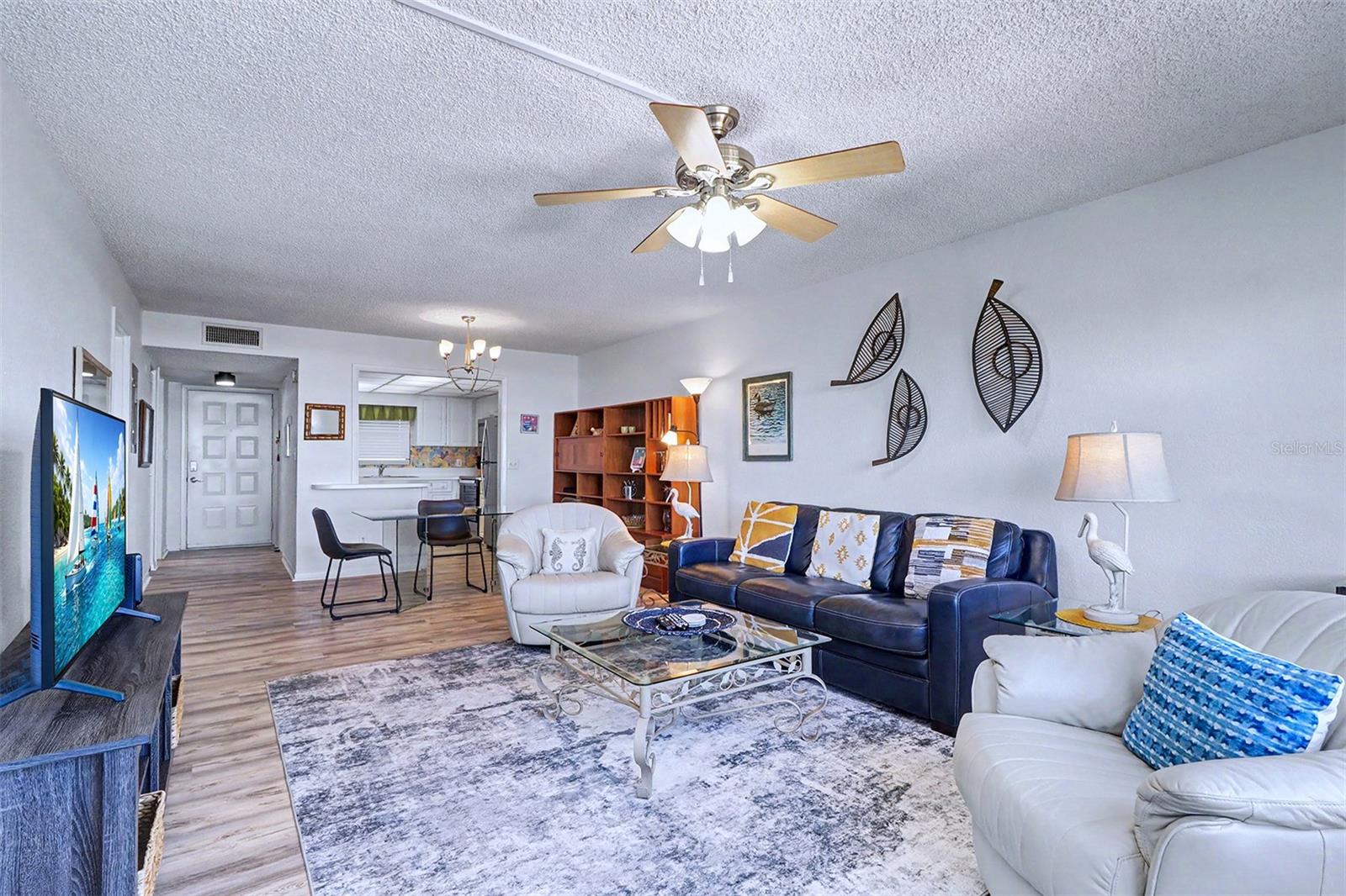 1230 Gulf Unit 404, Clearwater Beach, FL 33767