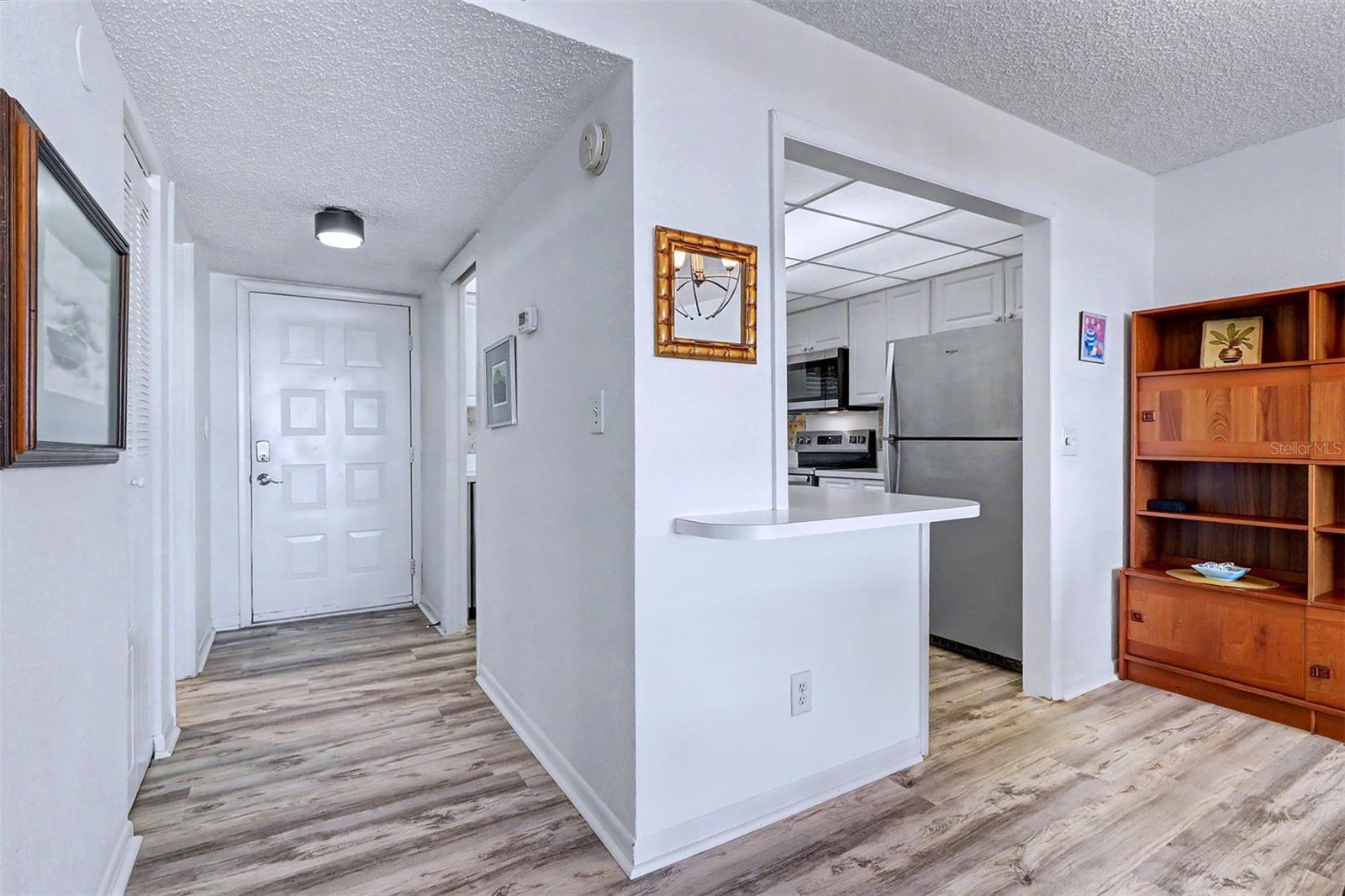 1230 Gulf Unit 404, Clearwater Beach, FL 33767