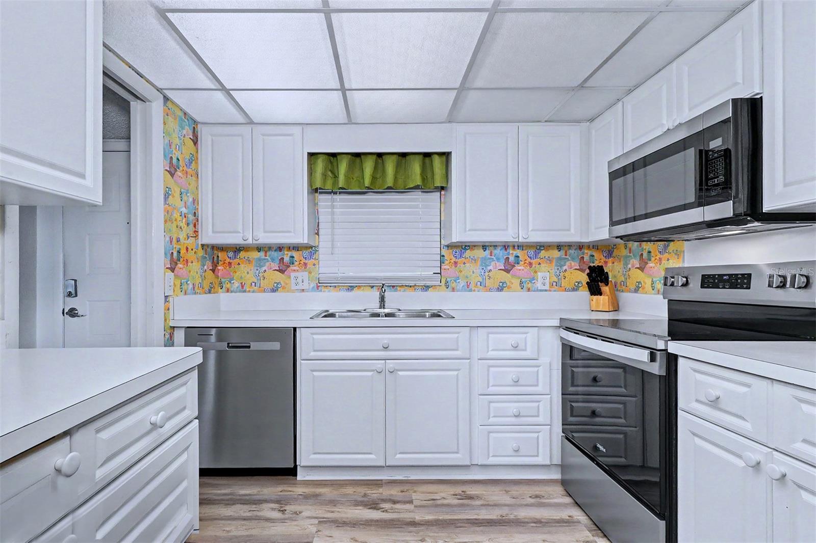1230 Gulf Unit 404, Clearwater Beach, FL 33767