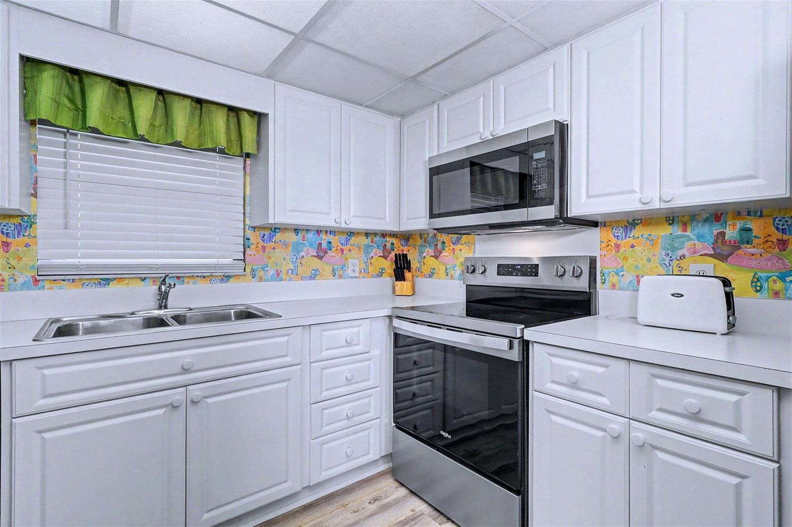 1230 Gulf Unit 404, Clearwater Beach, FL 33767
