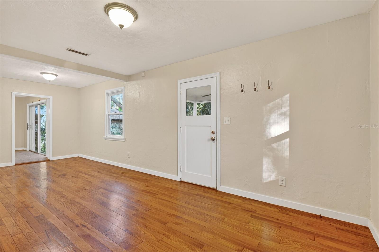 914 6th, Gainesville, FL 32601