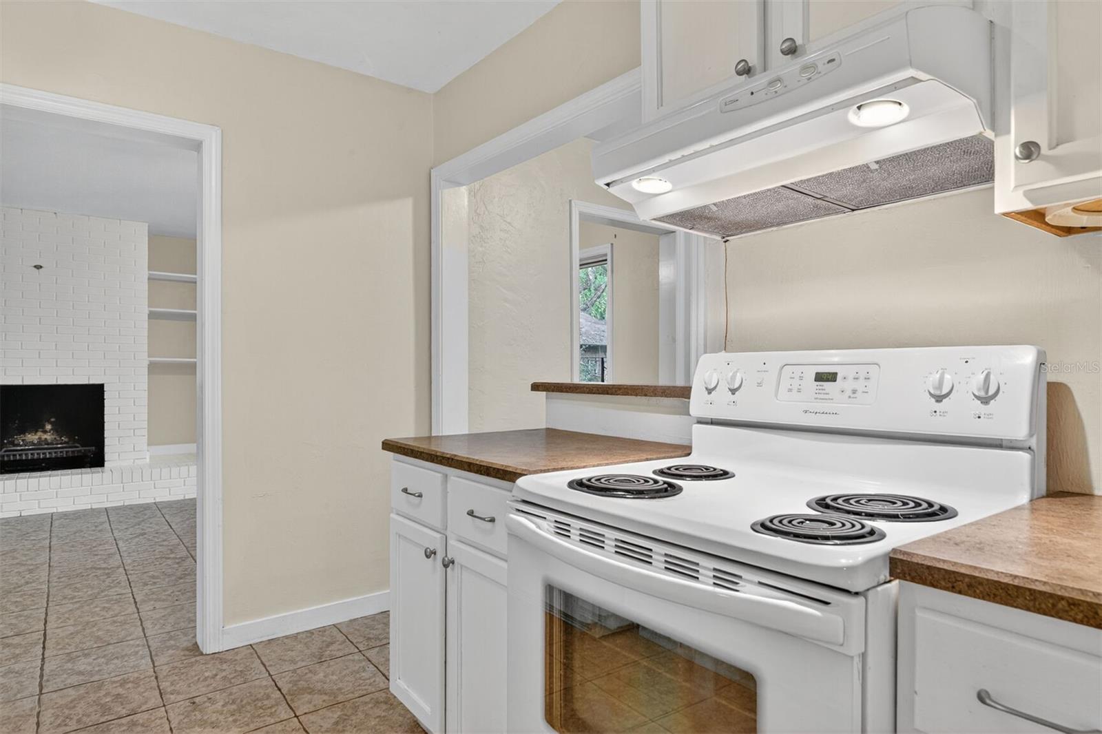 914 6th, Gainesville, FL 32601