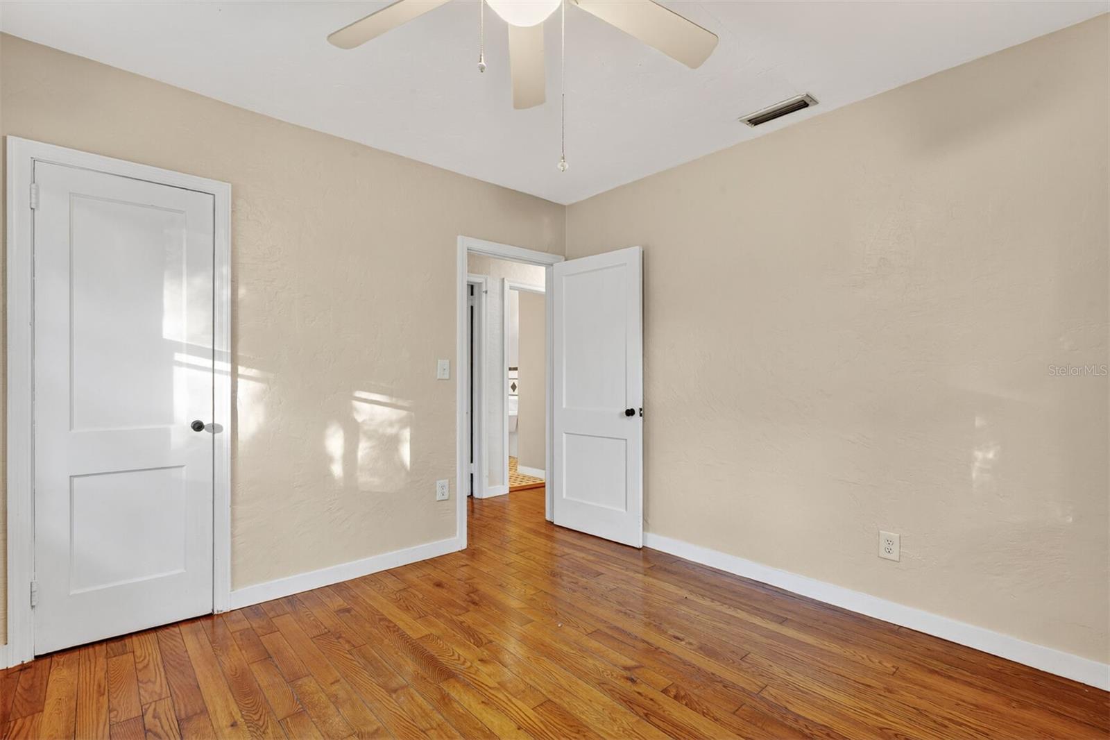 914 6th, Gainesville, FL 32601