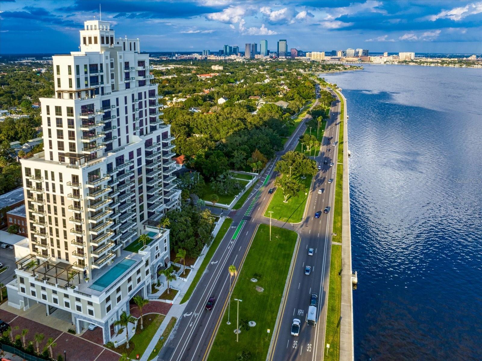 2103 Bayshore Unit 703, Tampa, FL 33606
