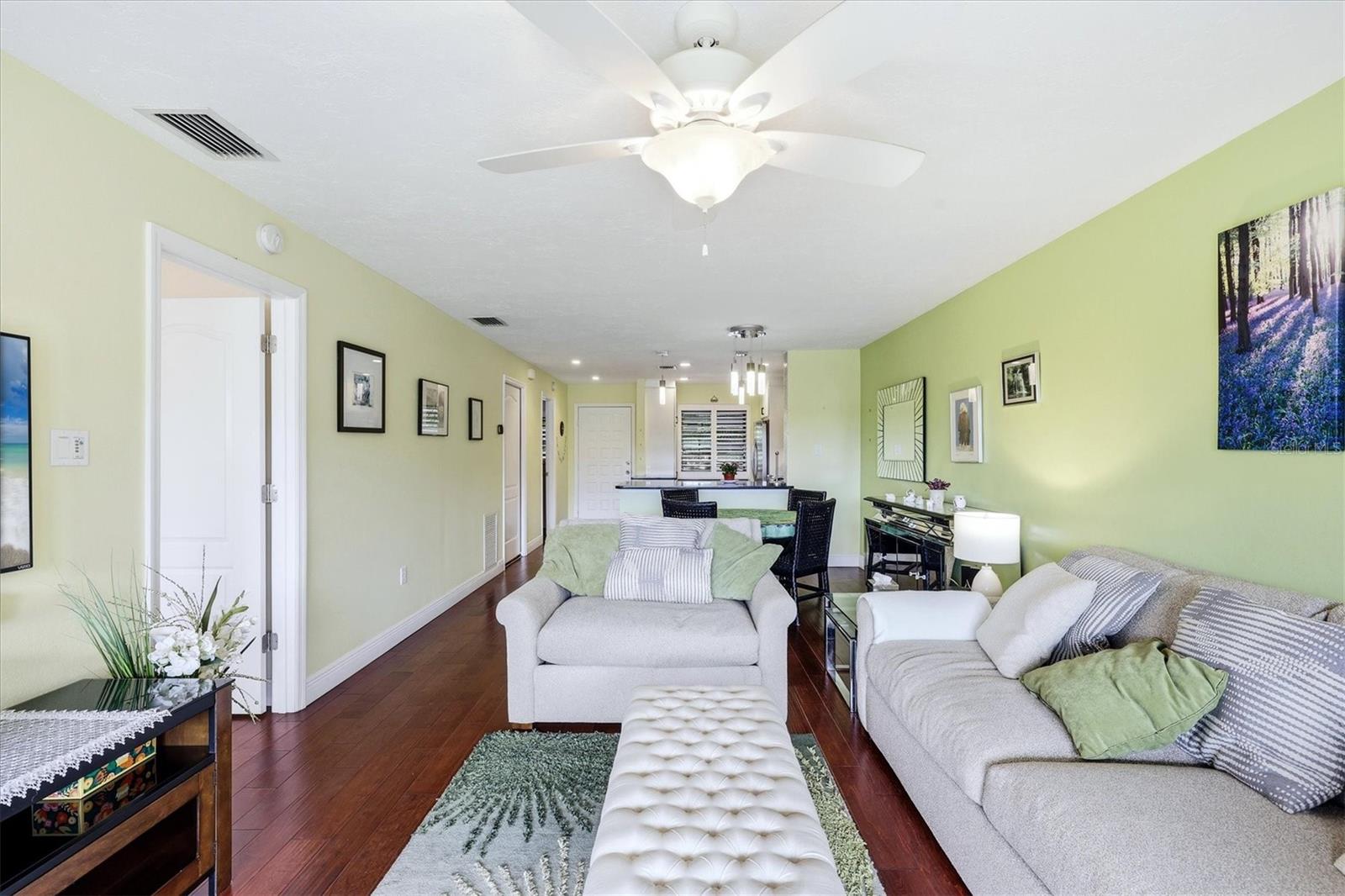 5186 Lake Village Unit 90, Sarasota, FL 34235