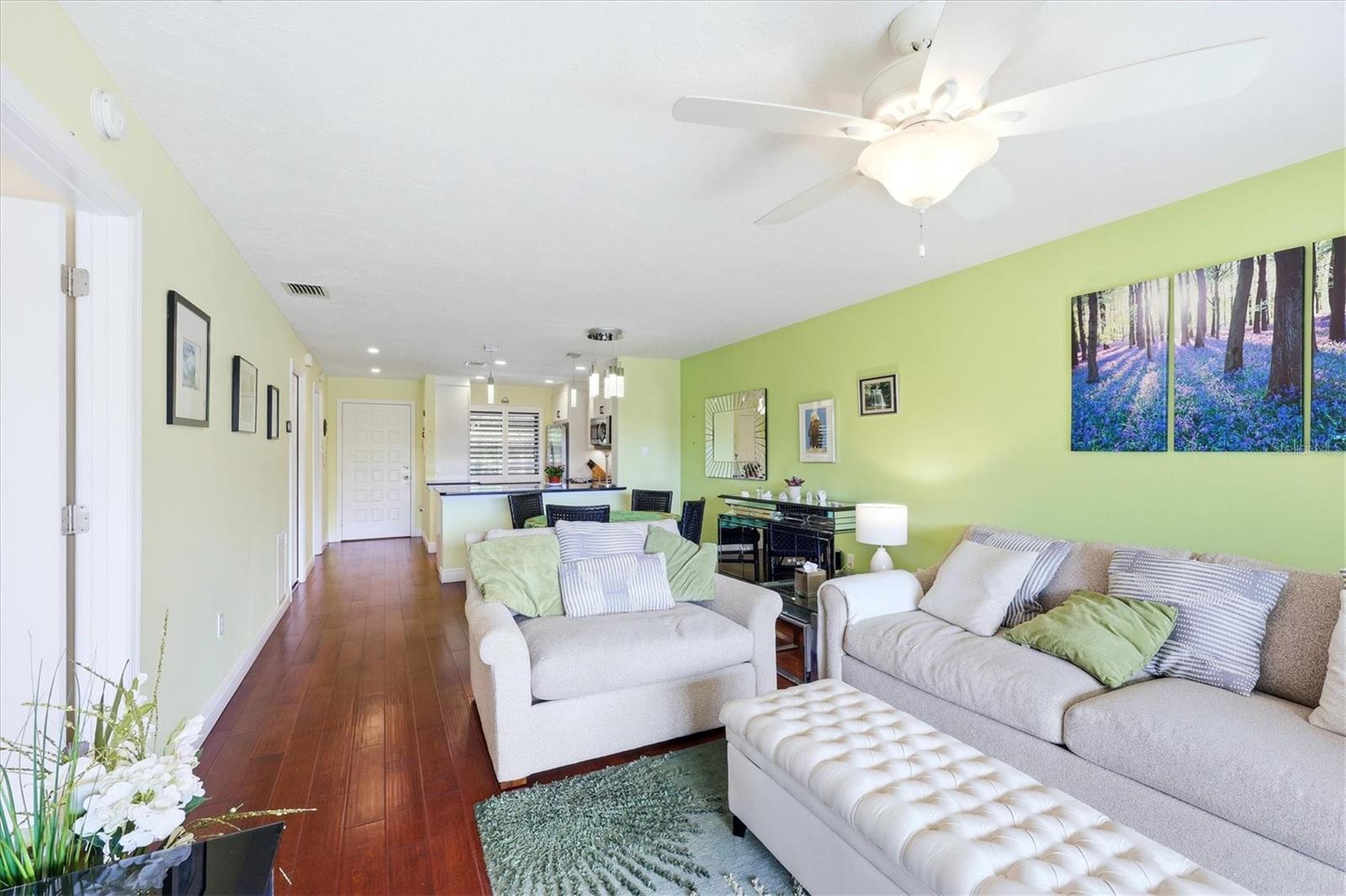 5186 Lake Village Unit 90, Sarasota, FL 34235