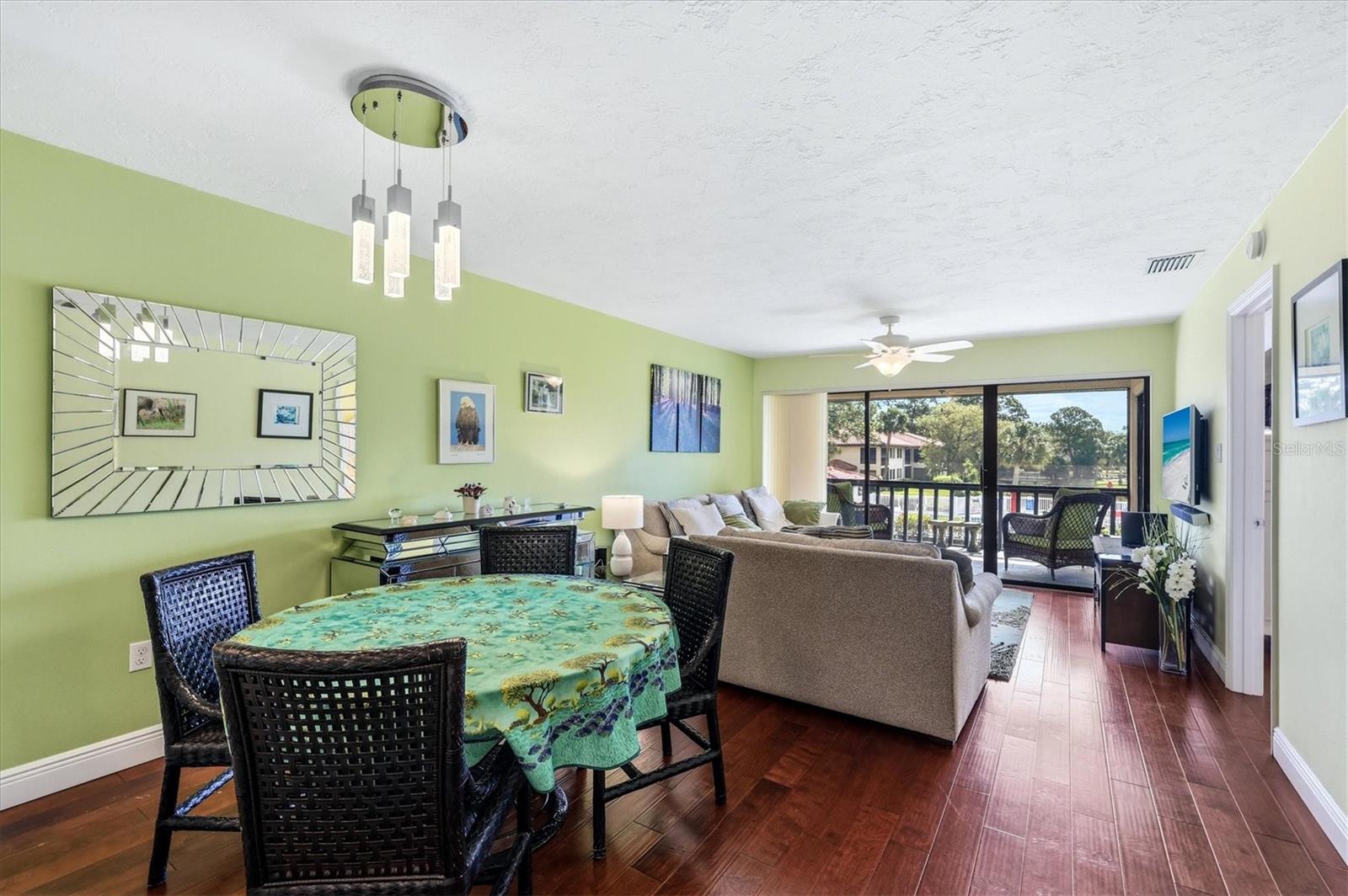 5186 Lake Village Unit 90, Sarasota, FL 34235
