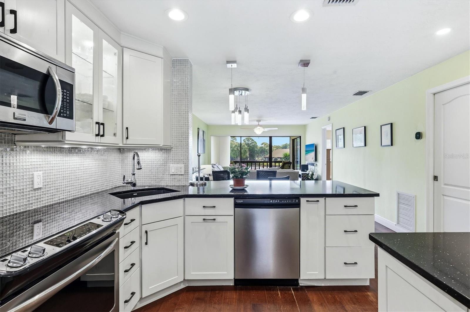 5186 Lake Village Unit 90, Sarasota, FL 34235