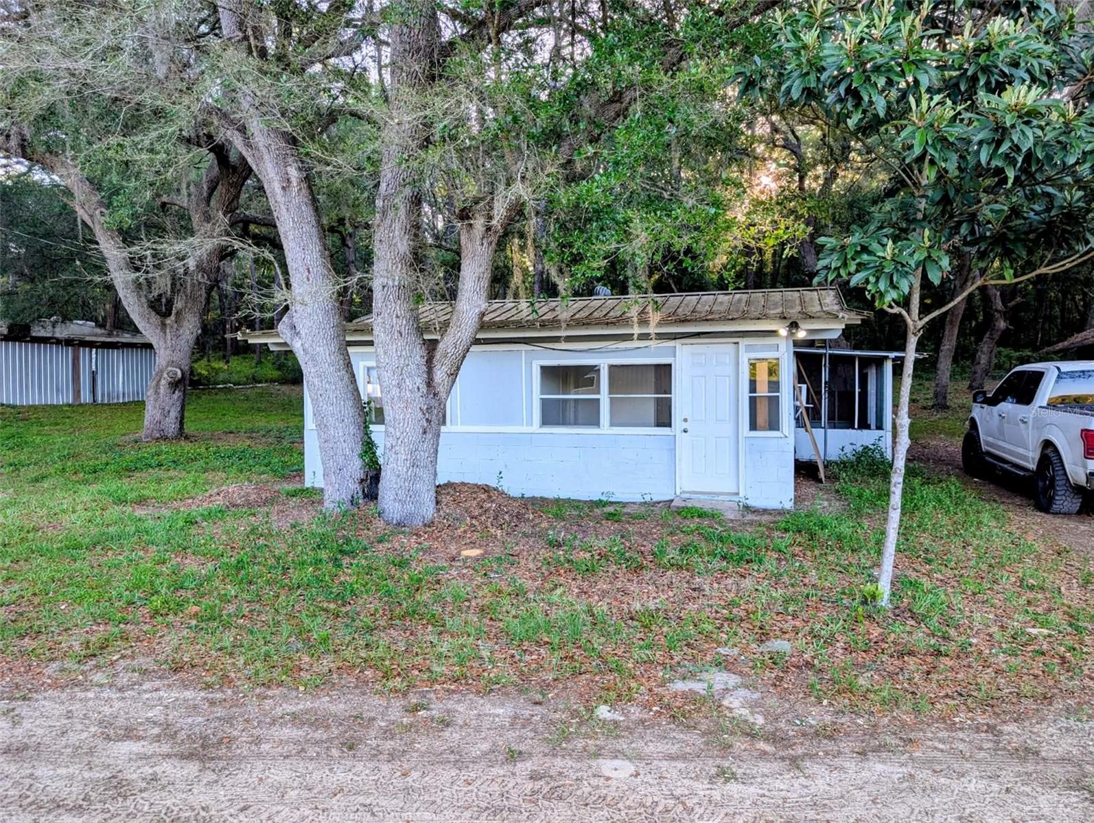 17247 284th, Umatilla, FL 32784