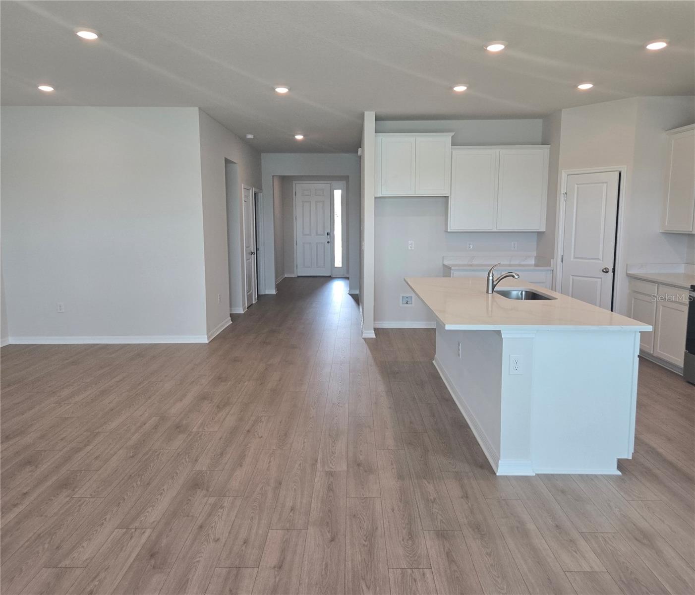 17131 James, Parrish, FL 34219