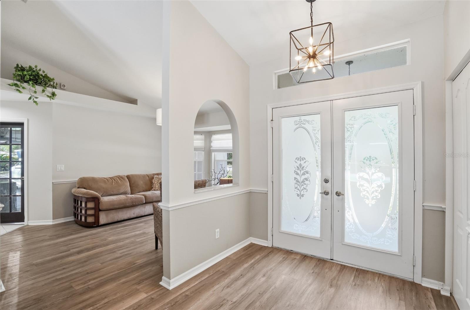 610 Woodview, Bradenton, FL 34212
