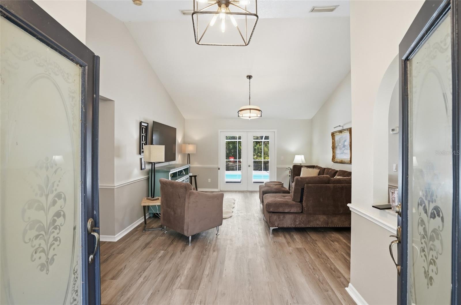 610 Woodview, Bradenton, FL 34212
