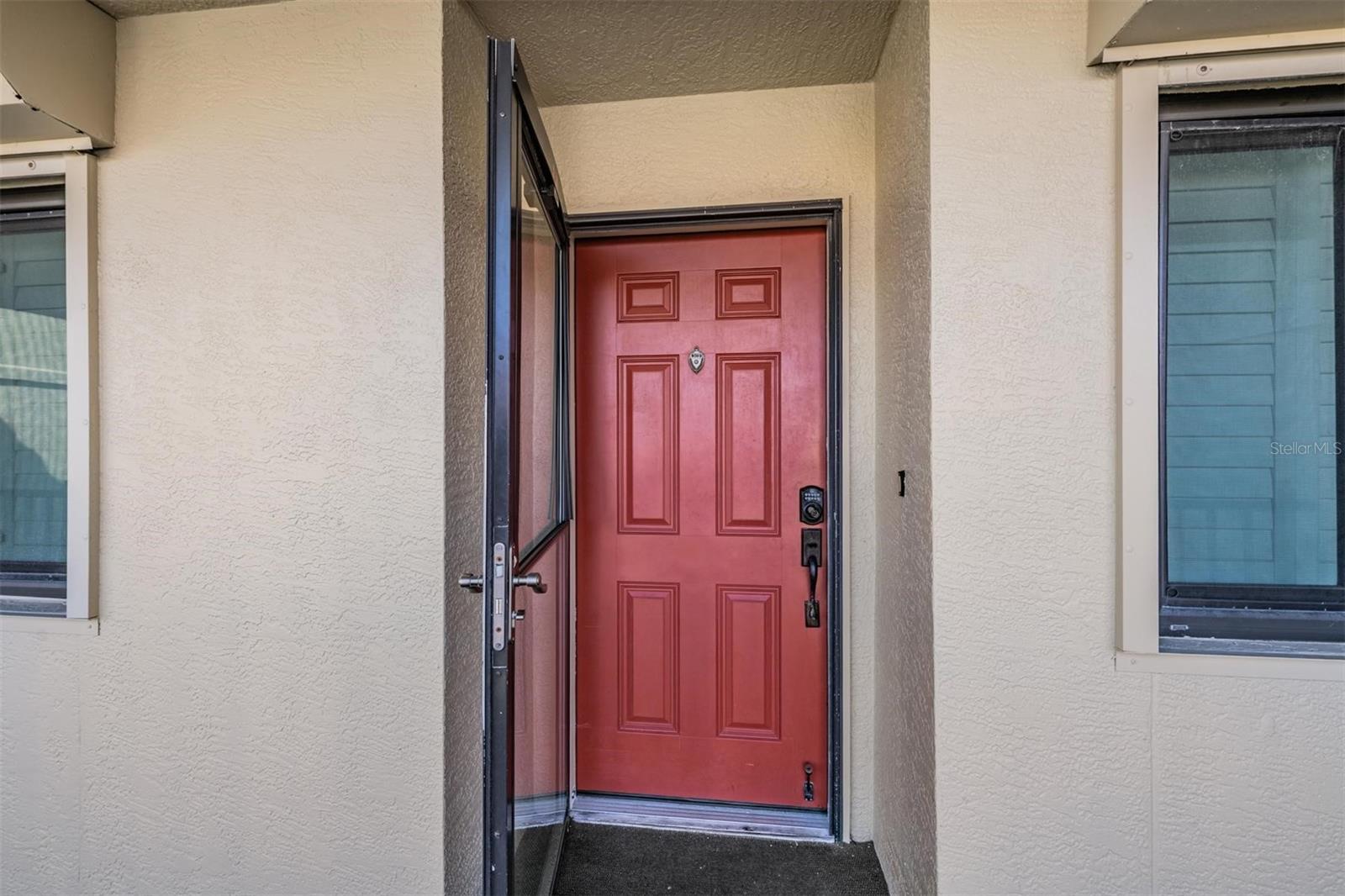 7435 Bayshore Unit 303, Treasure Island, FL 33706