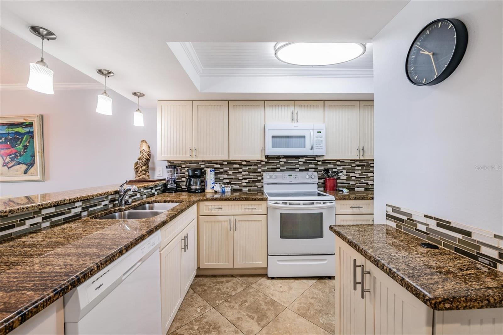 7435 Bayshore Unit 303, Treasure Island, FL 33706