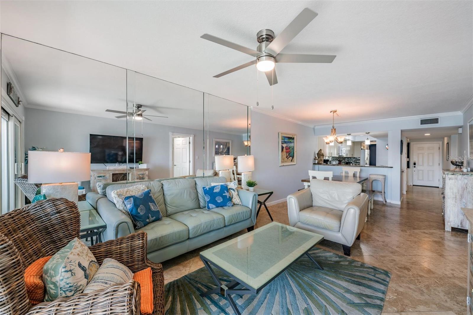 7435 Bayshore Unit 303, Treasure Island, FL 33706