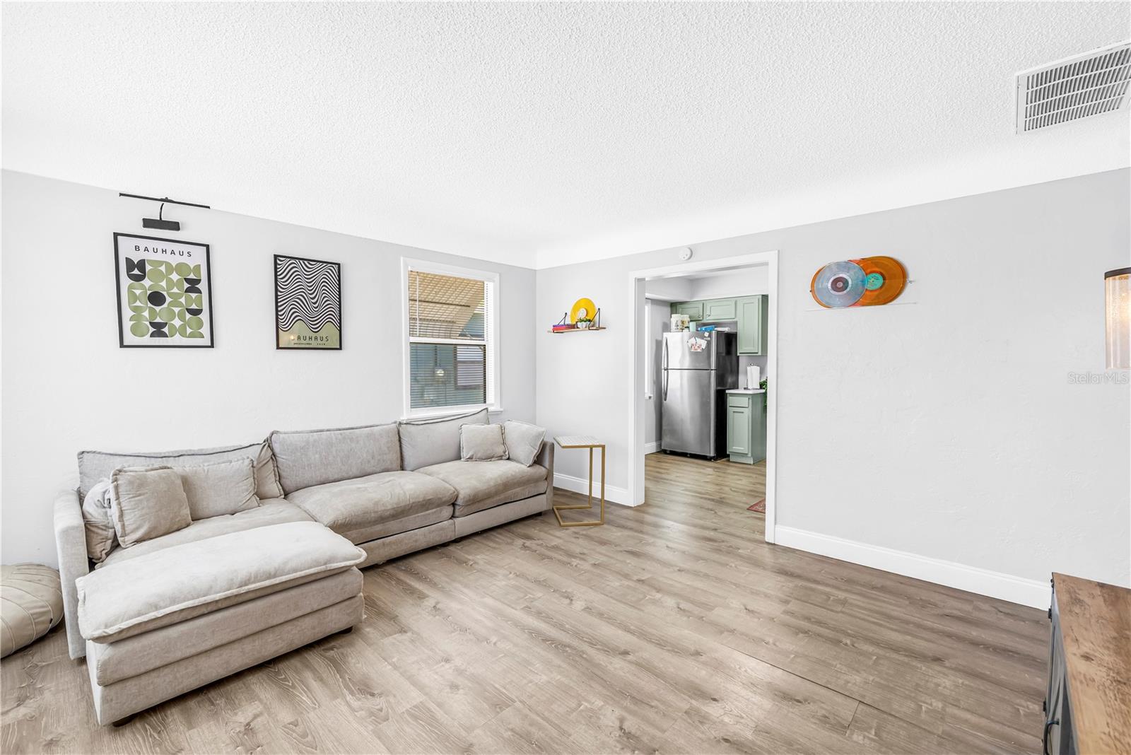 4729 12th, St Petersburg, FL 33711