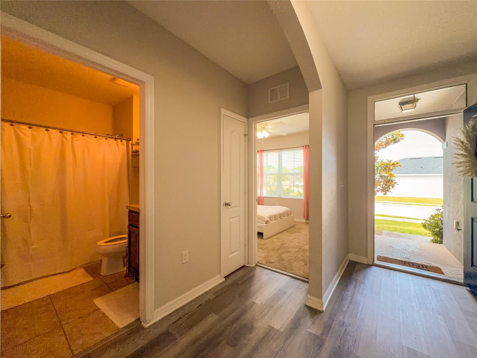 1742 Van Gogh, Auburndale, FL 33823
