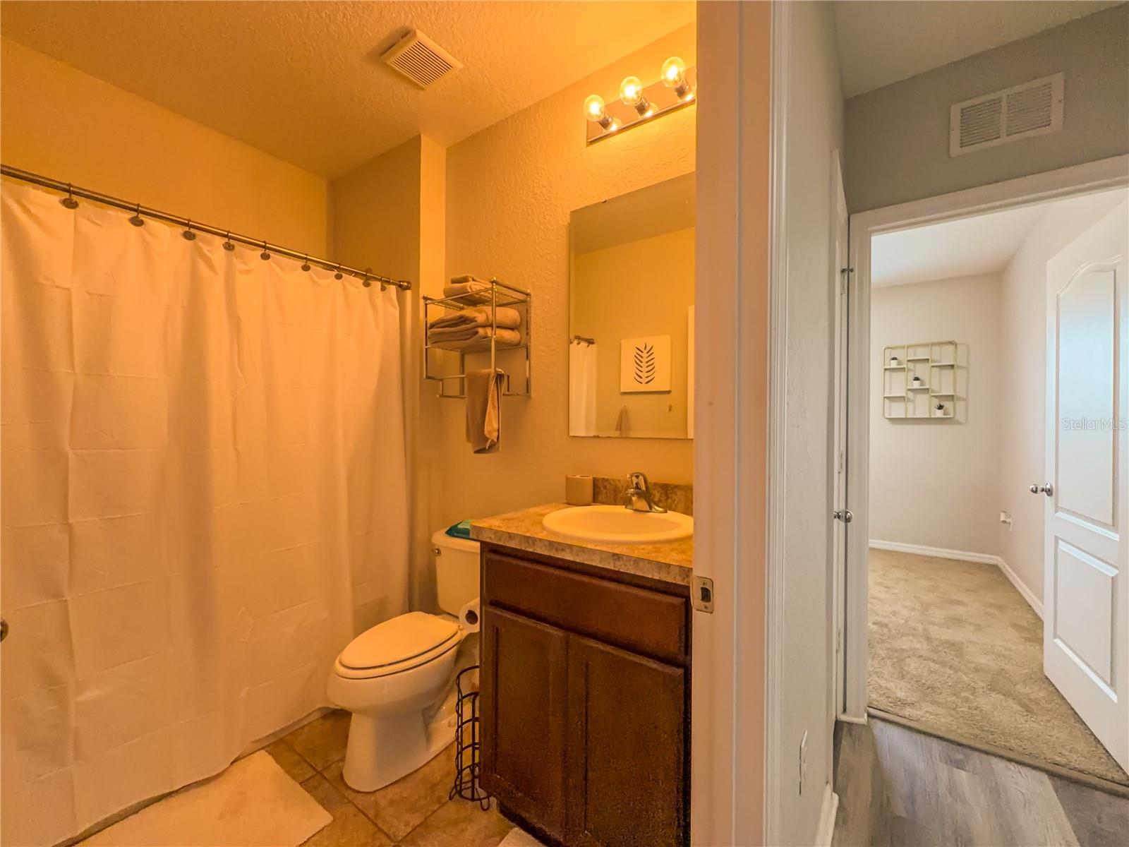 1742 Van Gogh, Auburndale, FL 33823