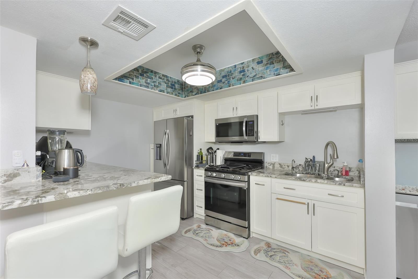 5400 Park Unit 208, St Petersburg, FL 33709