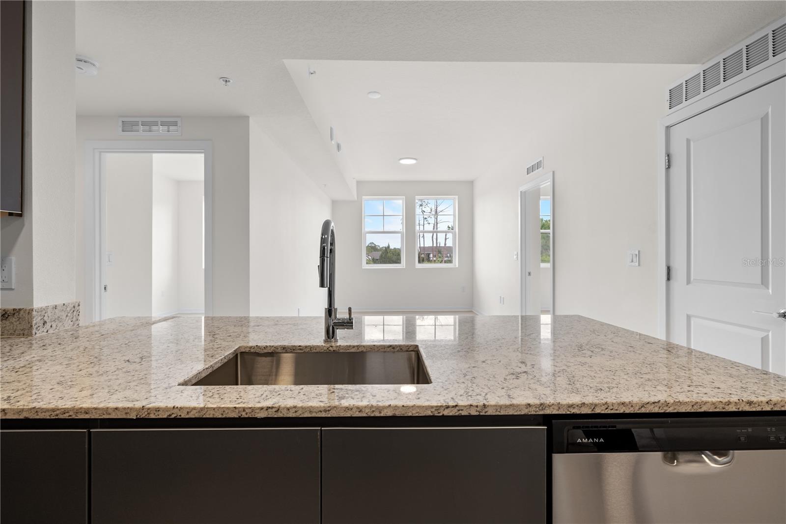 5579 Millenia Park Unit 323, Orlando, FL 32839