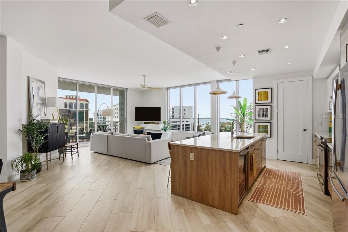 111 Pineapple Unit 714, Sarasota, FL 34236