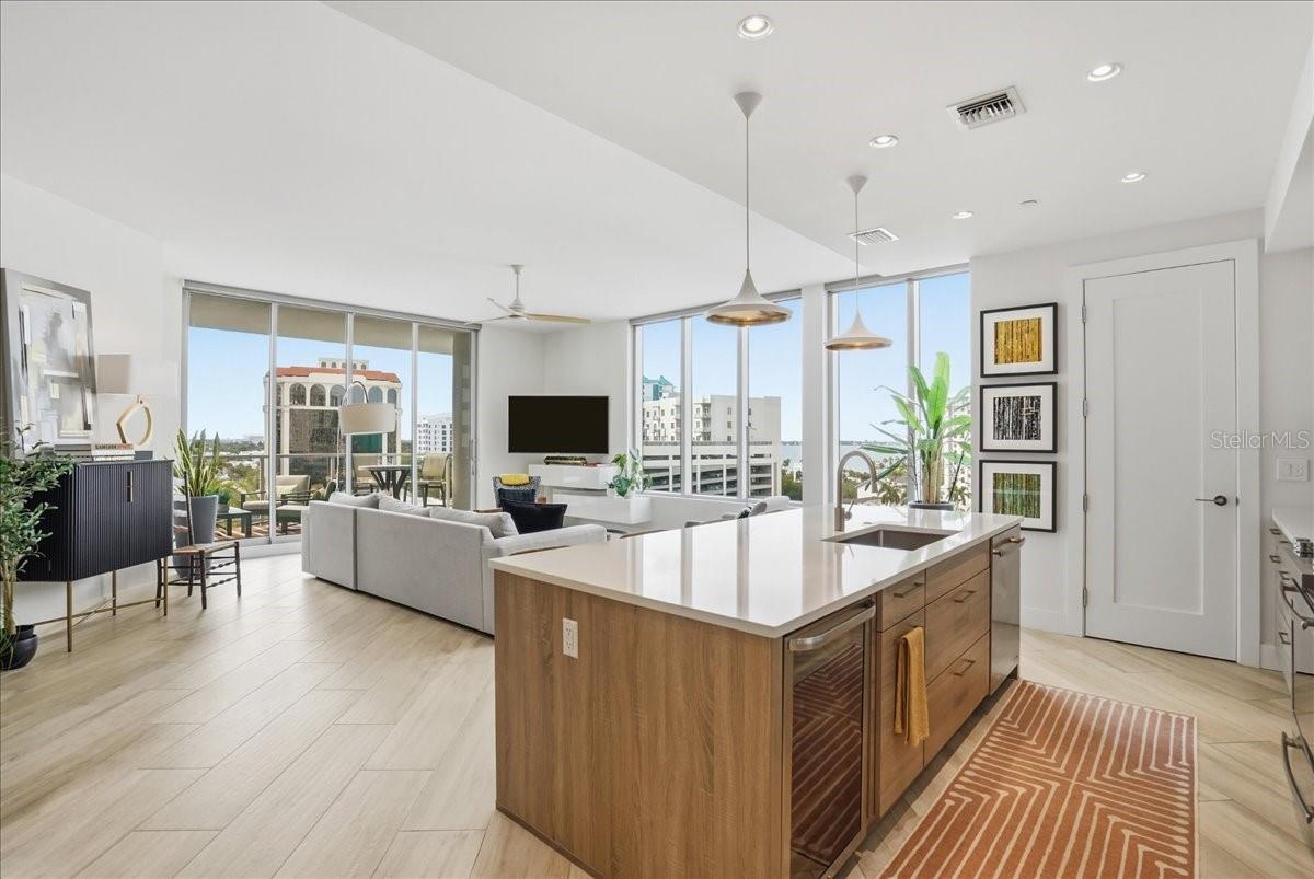 111 Pineapple Unit 714, Sarasota, FL 34236