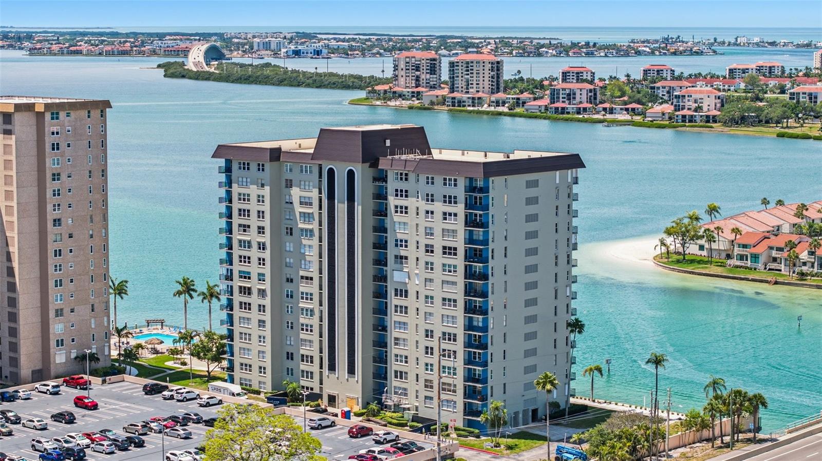 5220 Brittany Dr S Unit 901, St Petersburg, FL 33715