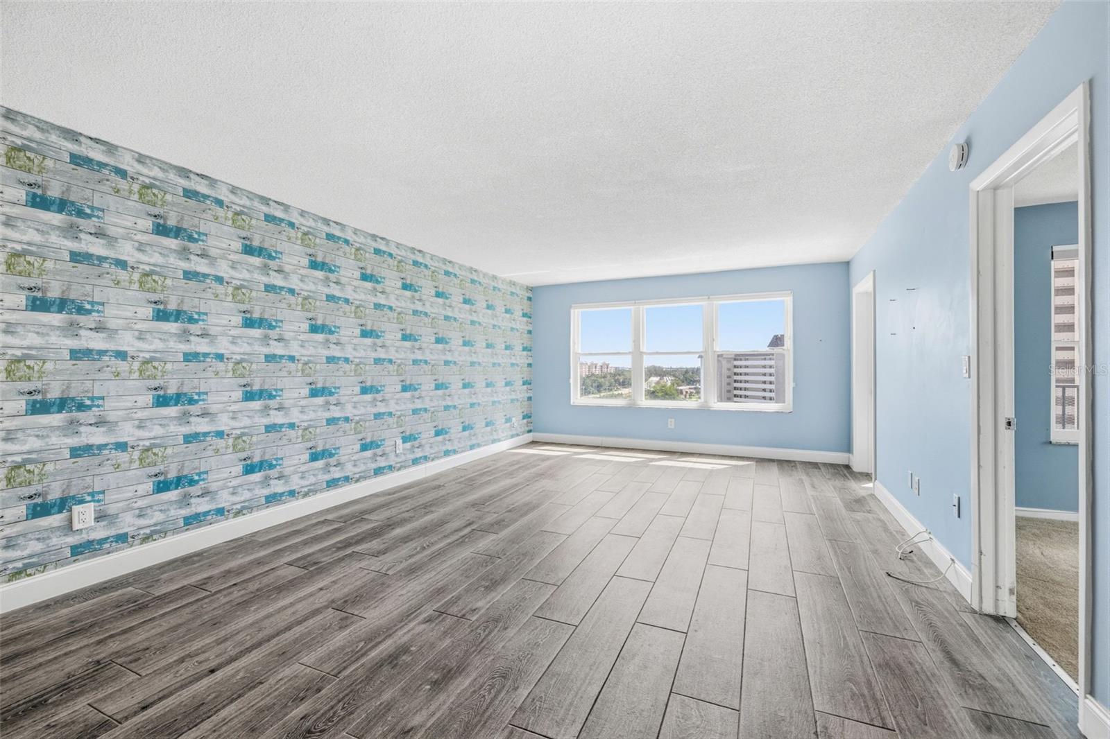 5220 Brittany Dr S Unit 901, St Petersburg, FL 33715