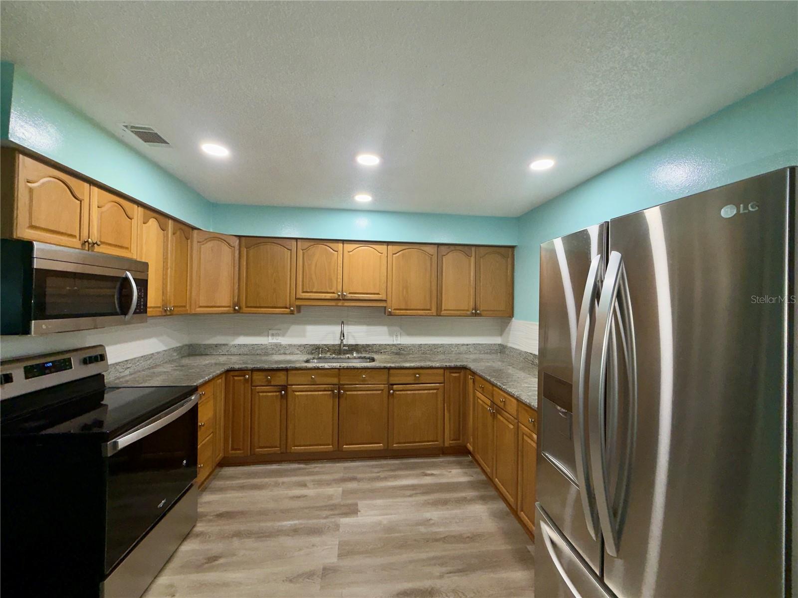 9805 Lily Unit 9805, Pinellas Park, FL 33782