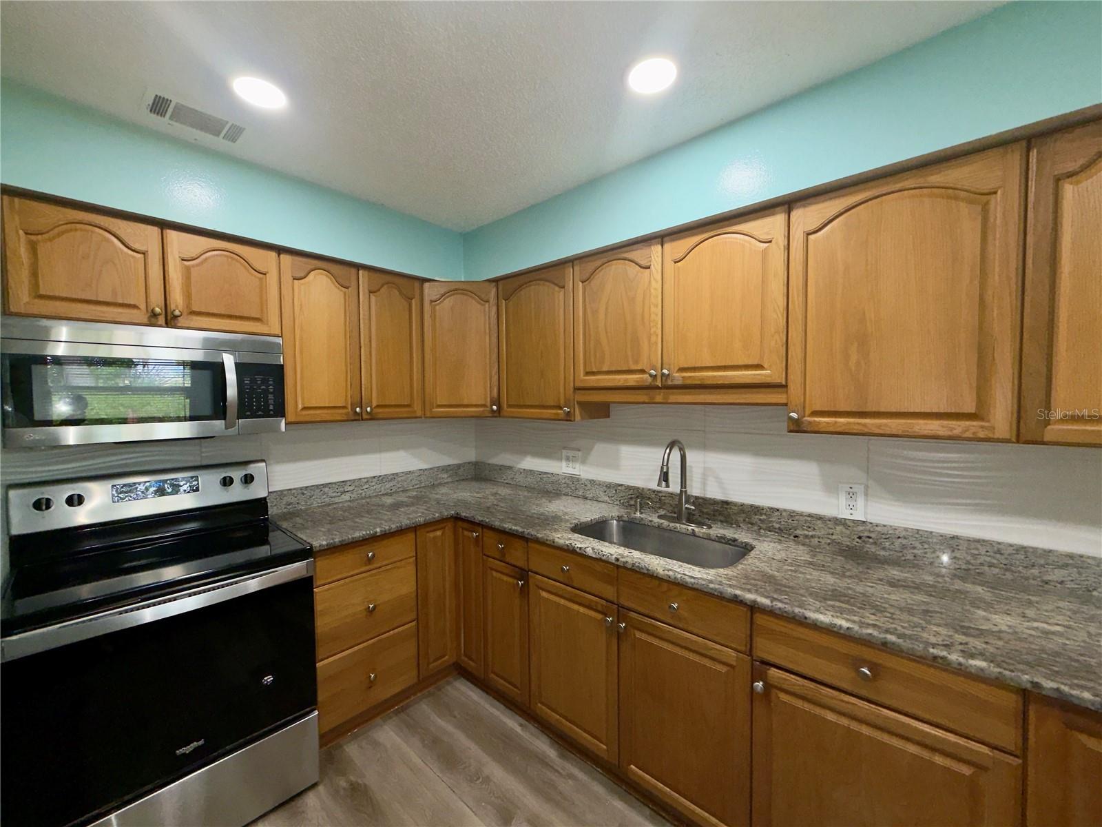 9805 Lily Unit 9805, Pinellas Park, FL 33782