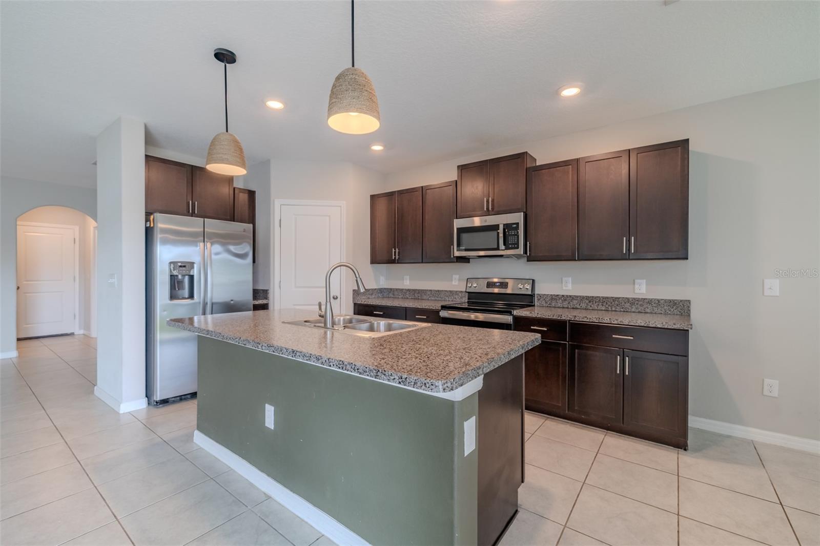 4712 Ron Eddie, Tampa, FL 33619