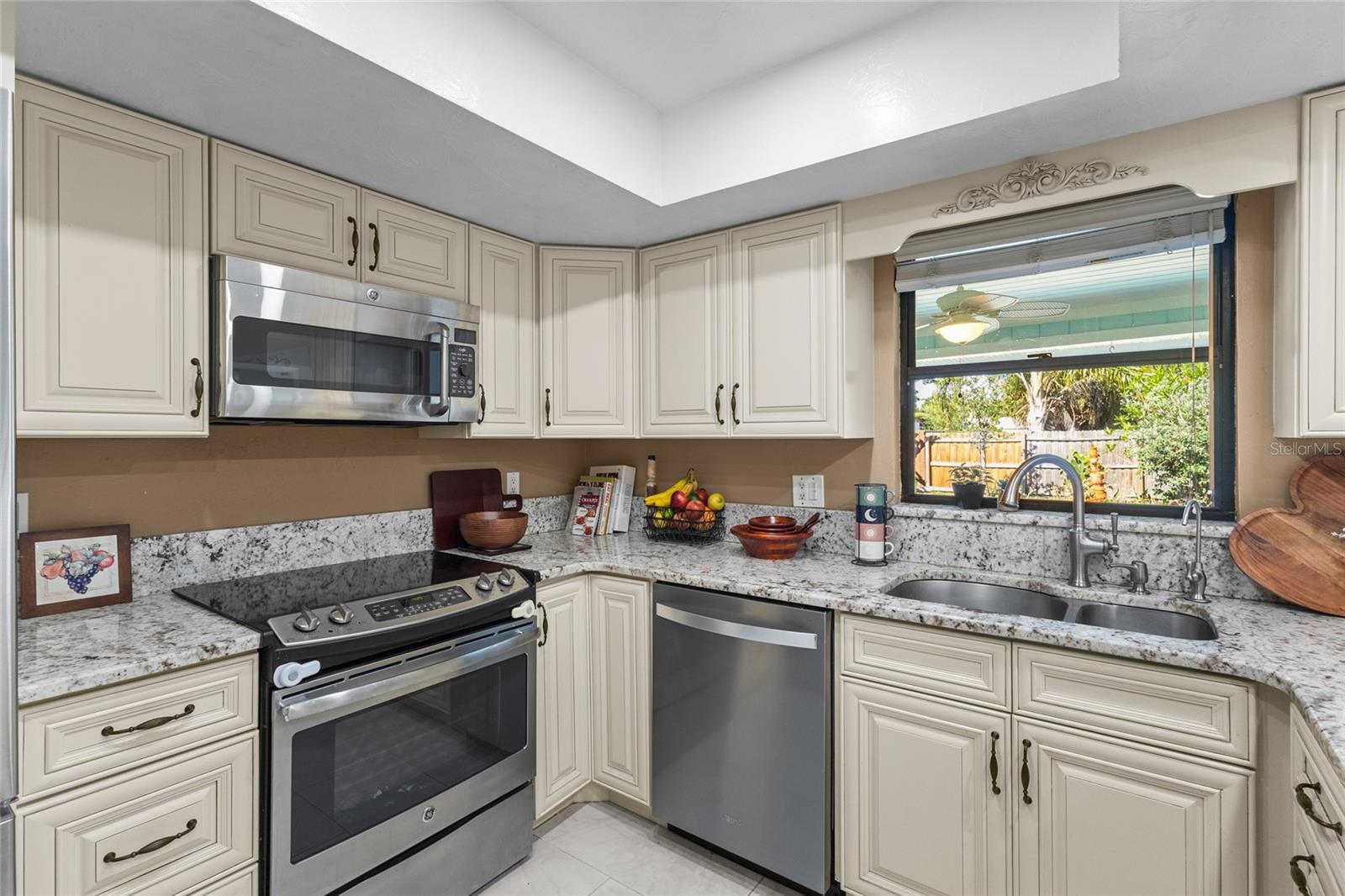 6609 Mauna Loa, Sarasota, FL 34241