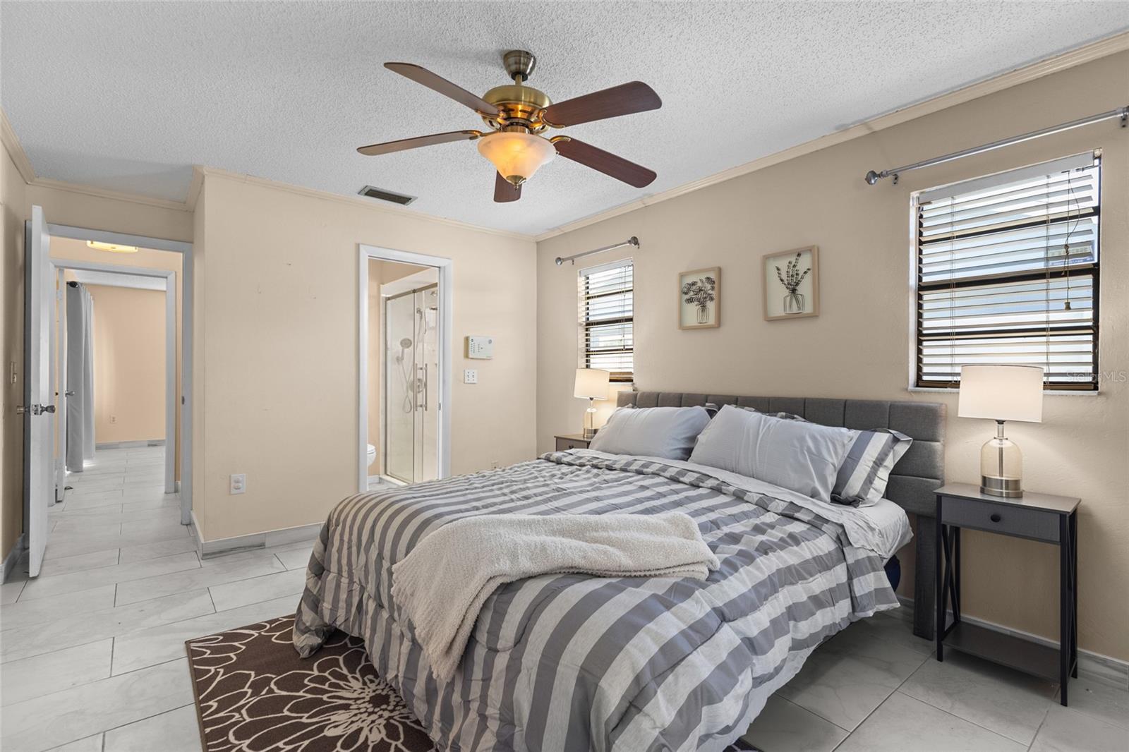 6609 Mauna Loa, Sarasota, FL 34241