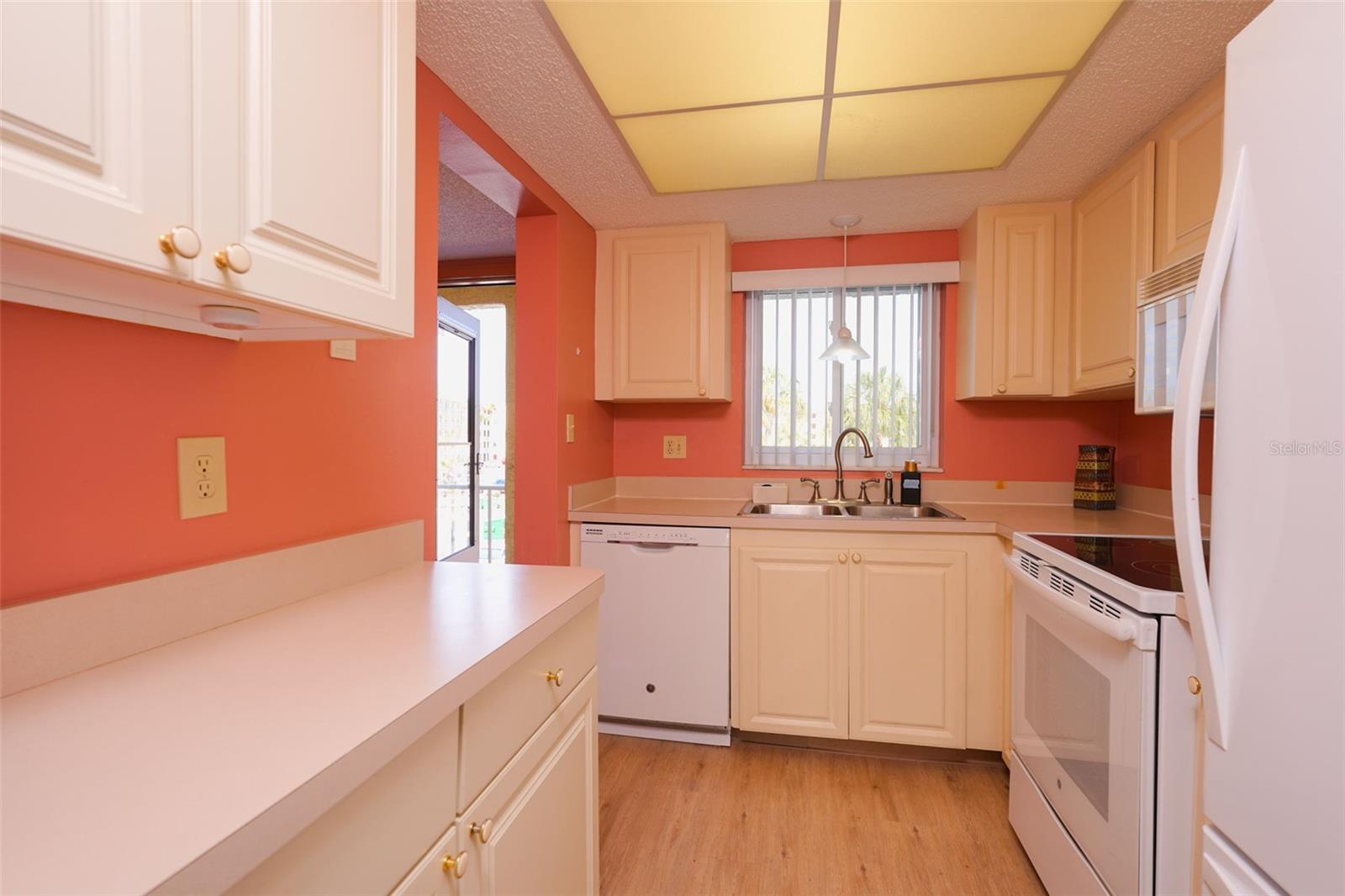 3607 Lake Bayshore Unit J-312, Bradenton, FL 34205