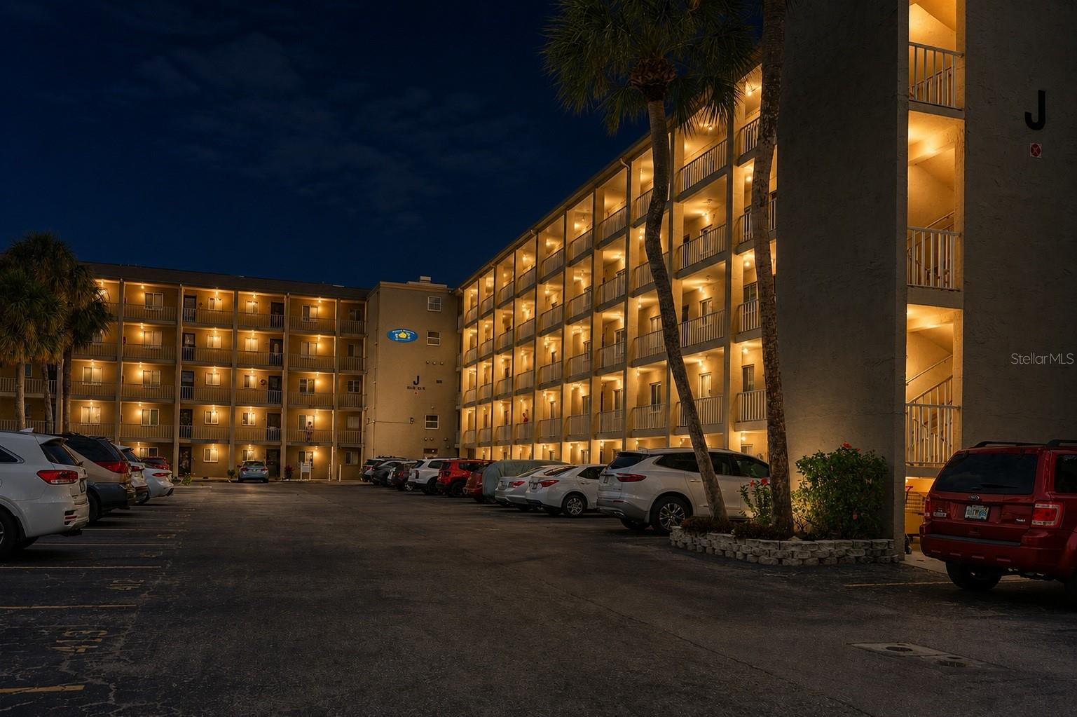 3607 Lake Bayshore Unit J-312, Bradenton, FL 34205
