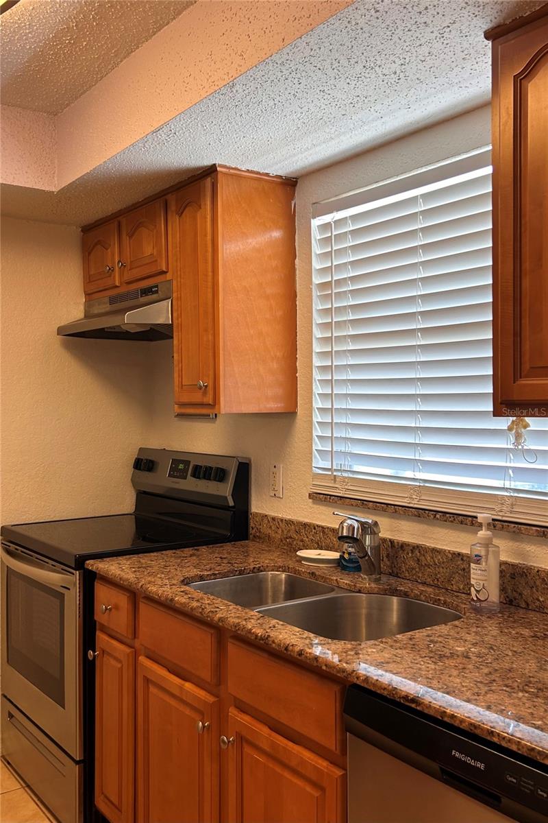 972 La Costa Unit 3, Sarasota, FL 34237