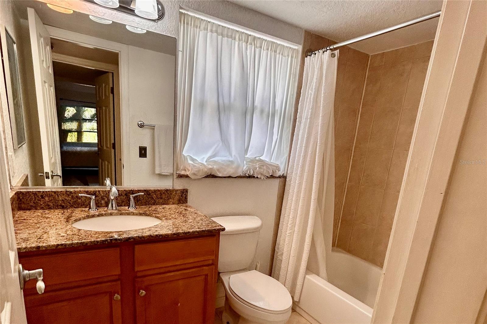 972 La Costa Unit 3, Sarasota, FL 34237