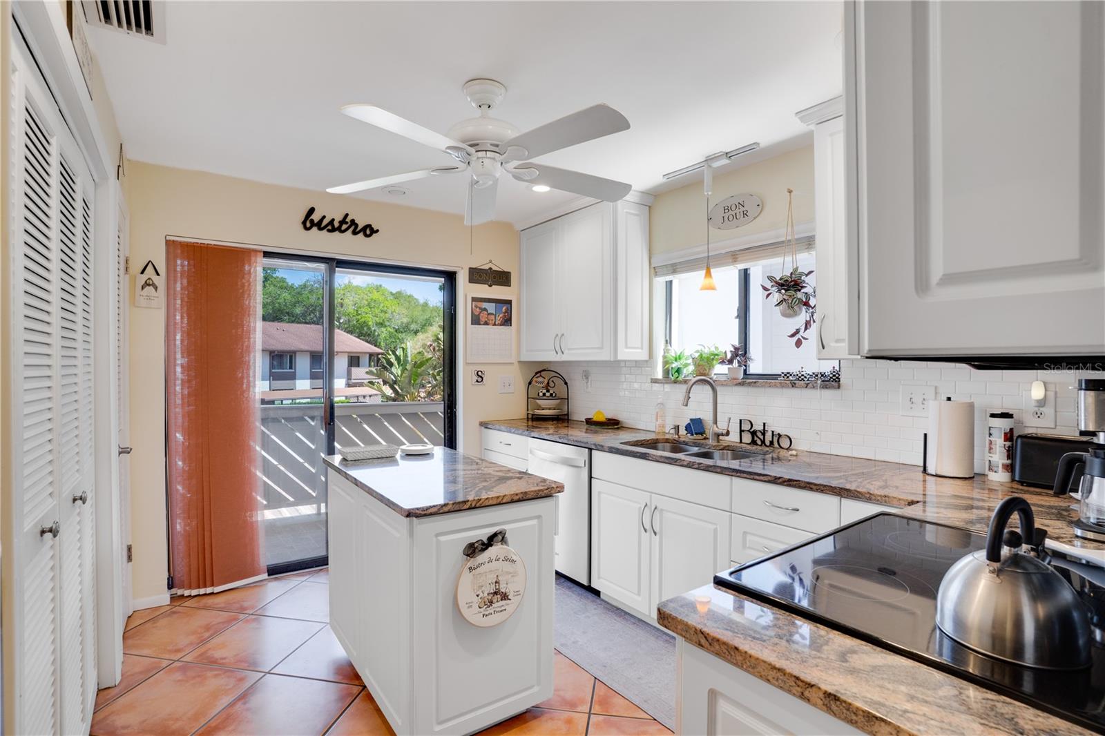 514 Tabor Unit C, Safety Harbor, FL 34695